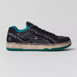 NEW IN BOX ROUND TWO CHUNKEE SKATE SHOES BLACK DENIM